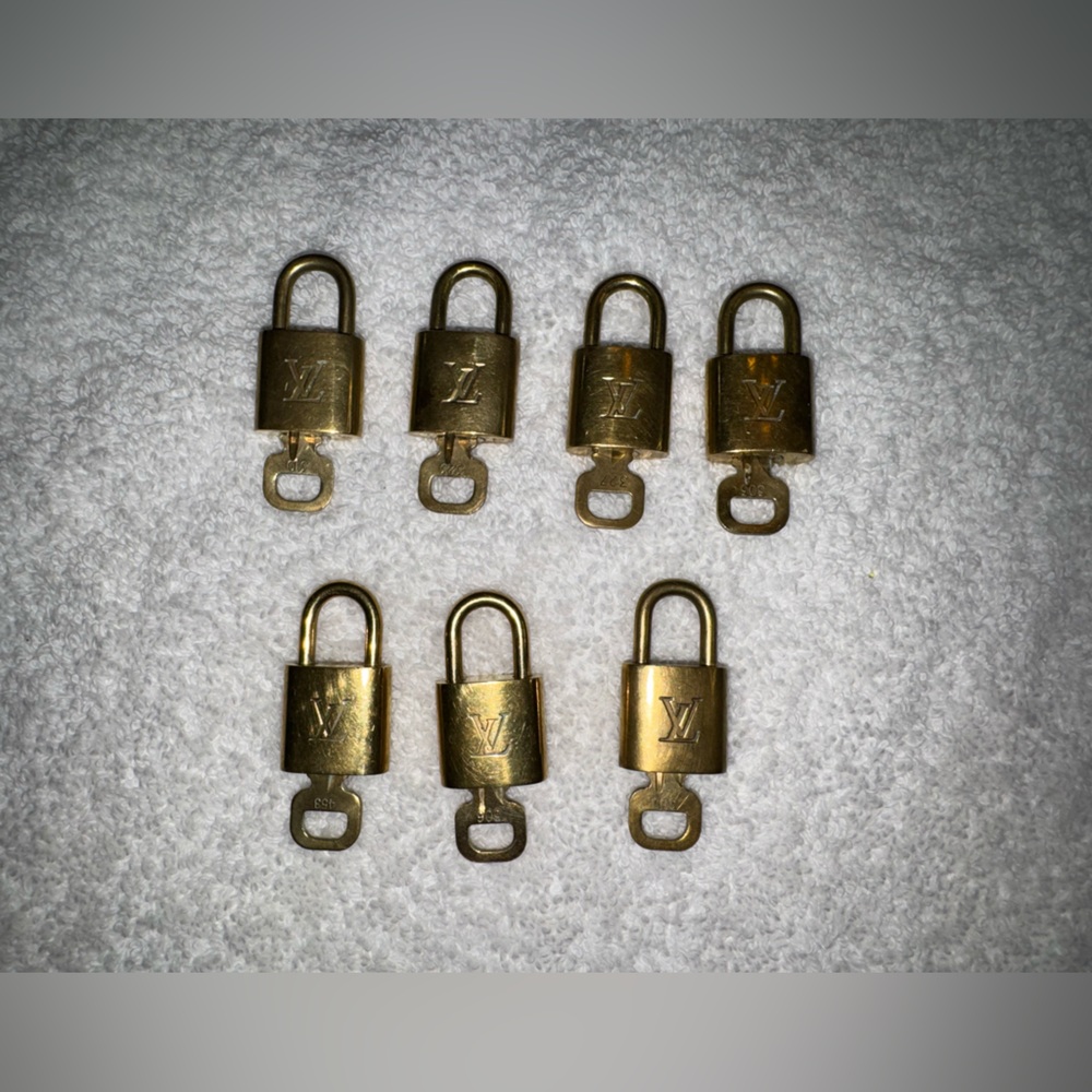 Louis Vuitton Lock and key Vintage.